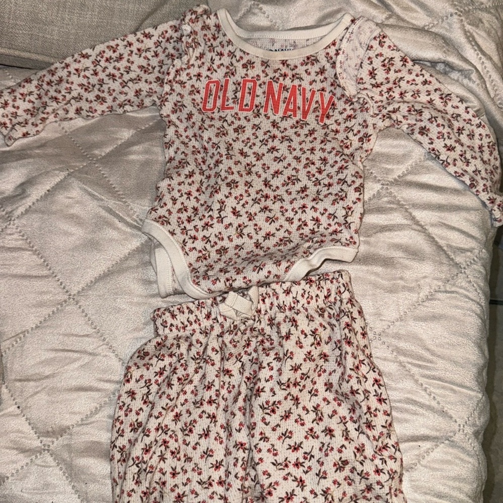 Old navy 2 piece long sleeve set